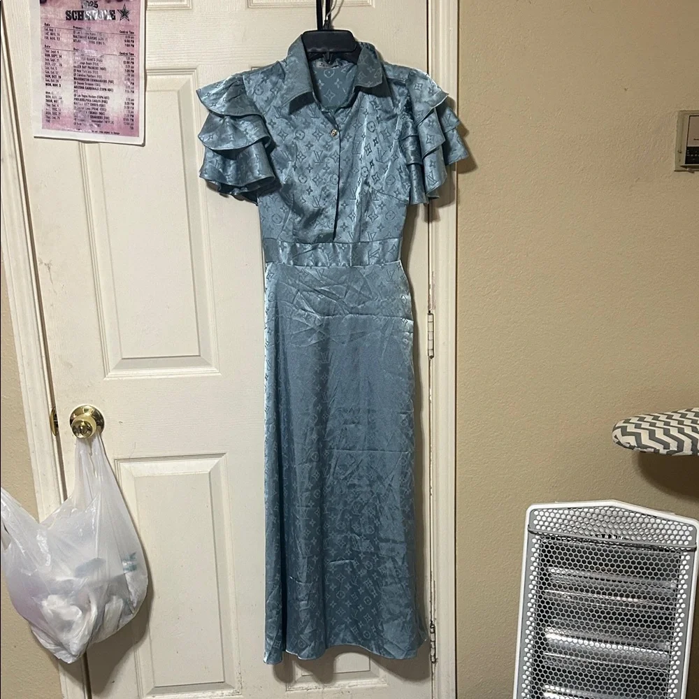 Louis Vuitton Teal Ruffle Sleeve Dress - Picture 2 of 3